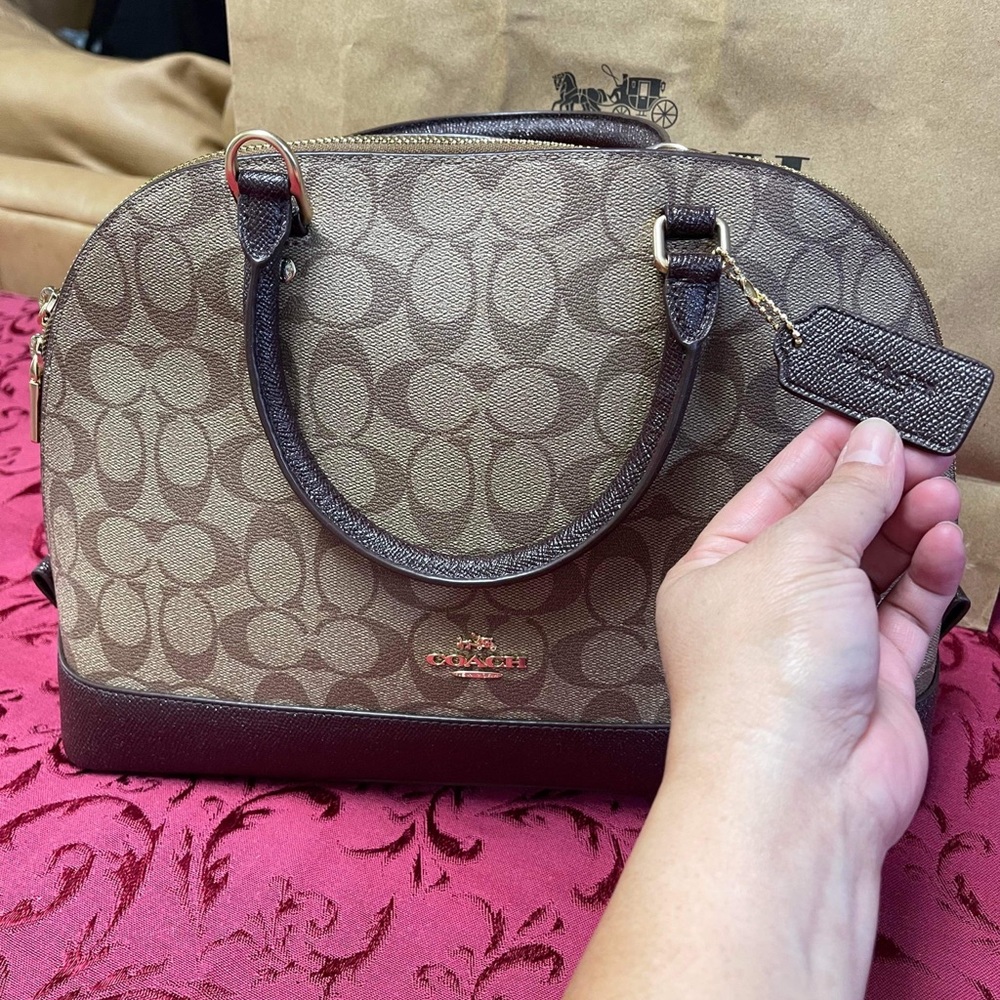 brandnew coach bag